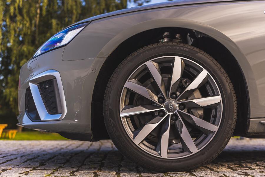 Колеса Audi A4 40 TDI Quattro S-Line (B9) 2019 года  (WW) (фото 23 из 27)